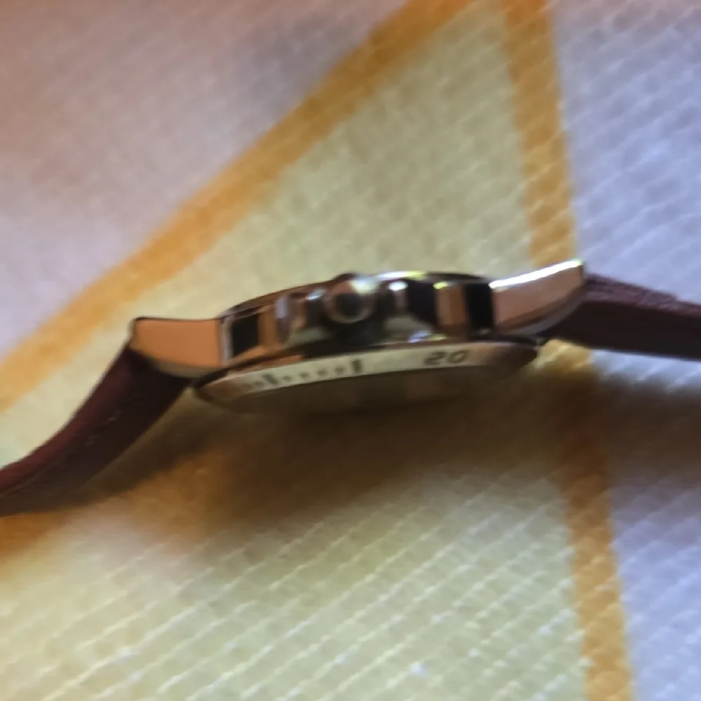 NIB- Montreux Vintage Elegant Brown Leather Strap Watch FedEx Branded